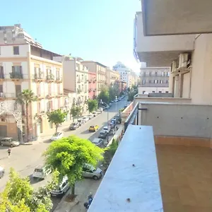 Marco's 7 , Palermo Italia